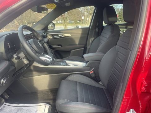 Used 2025 Dodge Hornet GT w/ Tech Pack image 13