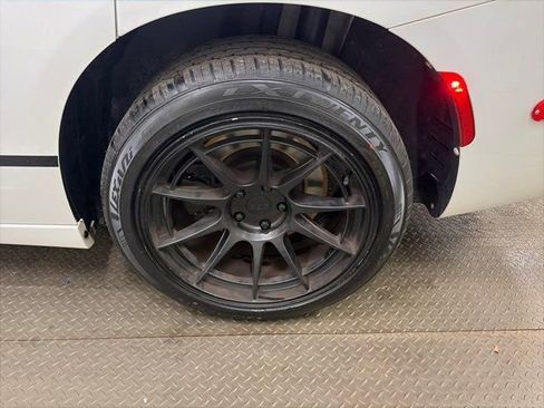 Used 2019 Dodge Charger Police w/ Street Appearance Group image 39