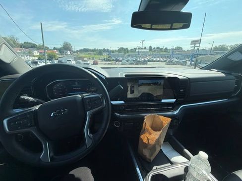 Used 2026 Chevrolet Silverado 2500 LT w/ Trail Boss Package AWD/4WD image 40