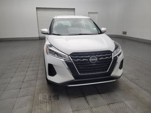 Used 2022 Nissan Kicks SV FWD image 14
