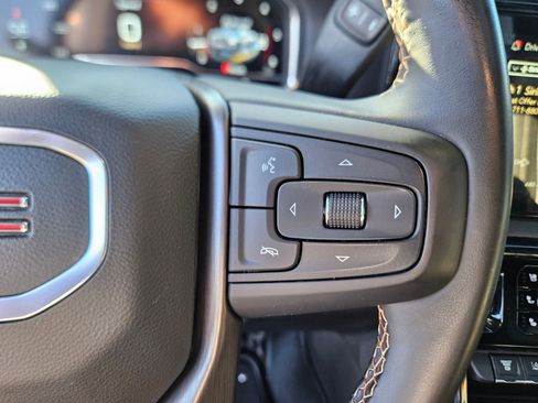 Used 2025 GMC Sierra 2500 AT4 image 19