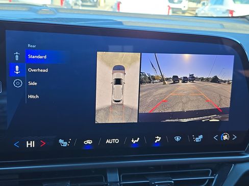 New 2025 Chevrolet Equinox EV RS image 29