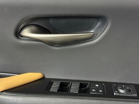 Used 2023 Lexus UX 250h FWD w/ Accessory Package (Z2) image 16