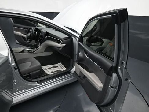 Used 2023 Toyota Camry LE w/ Convenience Package FWD image 13