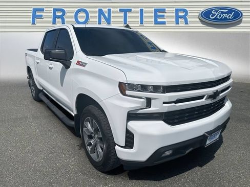 Used 2022 Chevrolet Silverado 1500 RST w/ Z71 Off-Road Package AWD/4WD image 8
