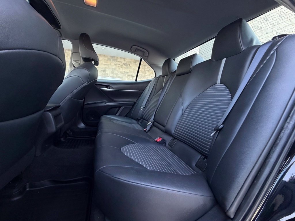 Used 2019 Toyota Camry SE FWD image 23