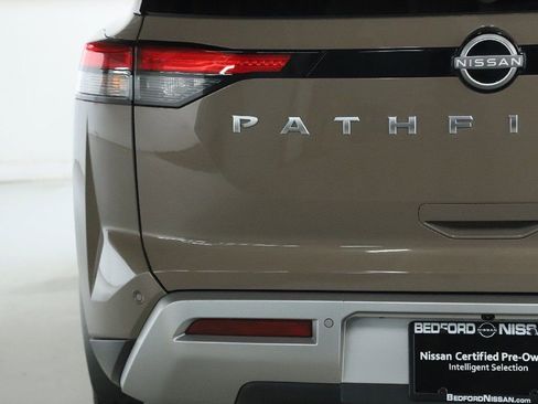 Certified 2024 Nissan Pathfinder Platinum w/ Cargo Package image 48