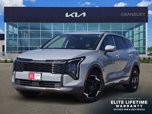 Used 2026 Kia Sportage EX FWD image 1