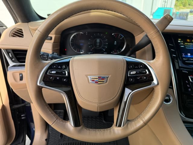 Used 2019 Cadillac Escalade ESV Platinum AWD/4WD image 31