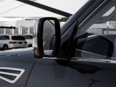 Used 2020 Nissan Armada SL w/ Premium Package image 48