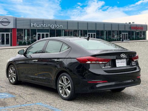 Used 2017 Hyundai Elantra Limited FWD image 3