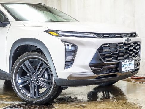 New 2026 Chevrolet Trax ACTIV w/ Driver Confidence Package image 3