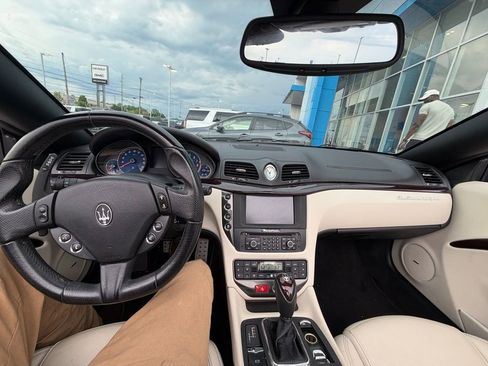 Used 2015 Maserati GranTurismo MC RWD image 24