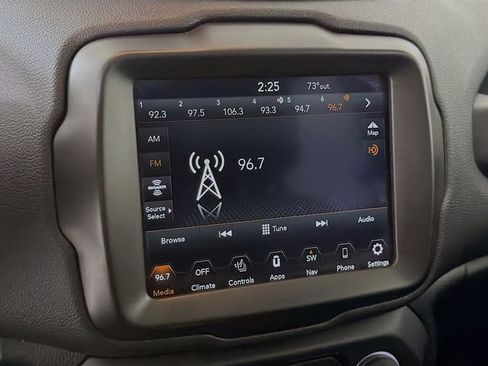 Used 2022 Jeep Renegade Limited w/ Sun, Sound & Wheels Group AWD/4WD image 15
