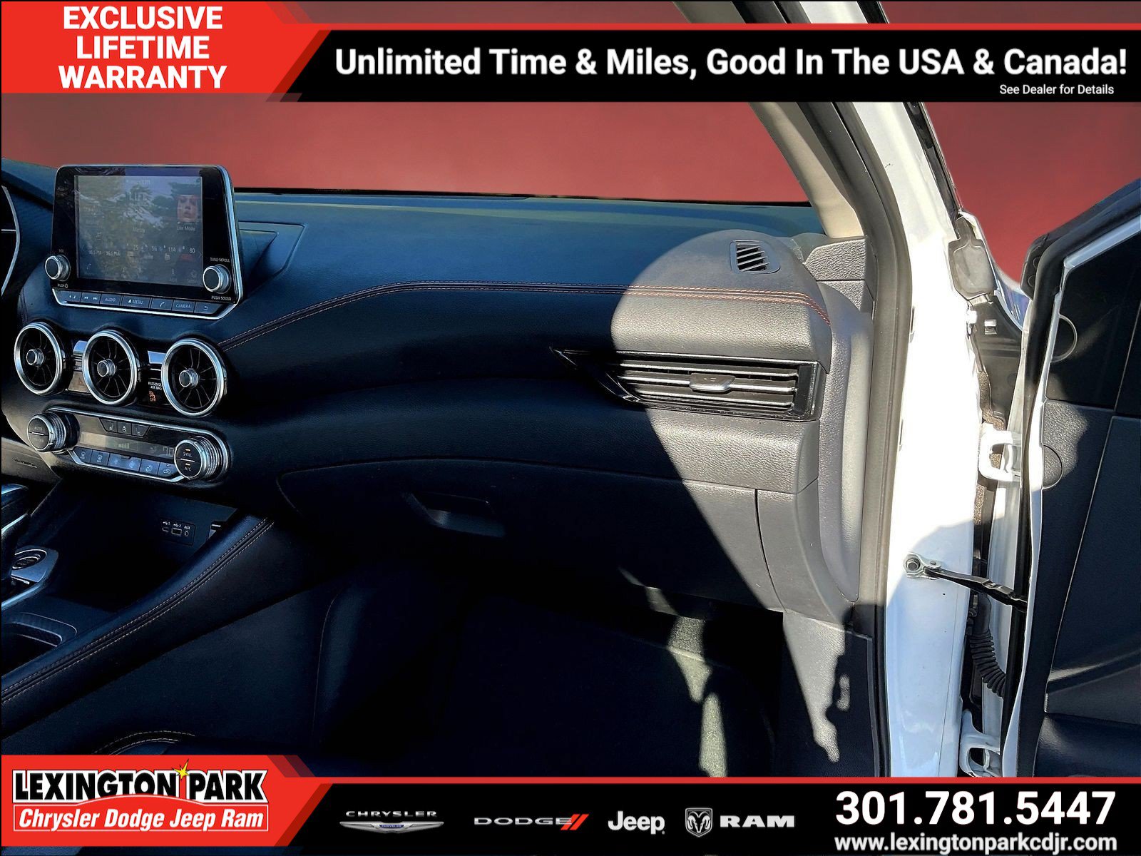 Used 2023 Nissan Sentra SR w/ SR Premium Package FWD image 25