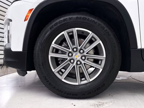 Used 2023 Chevrolet Traverse LT w/ LPO, Cargo Package AWD/4WD image 13