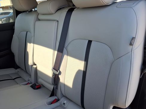 Certified 2025 MAZDA CX-90 3.3 Turbo w/ Preferred Package image 10