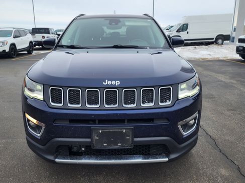 Used 2017 Jeep Compass Limited image 9