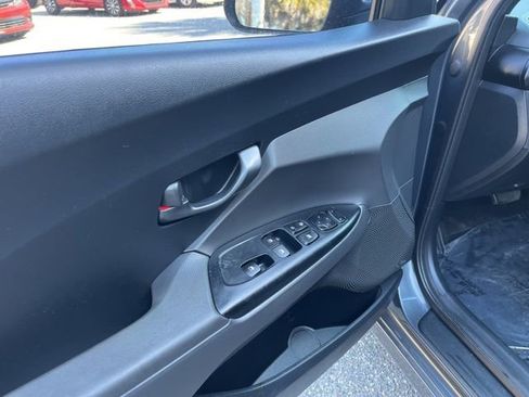 Used 2019 Hyundai Veloster 2.0 Premium image 20