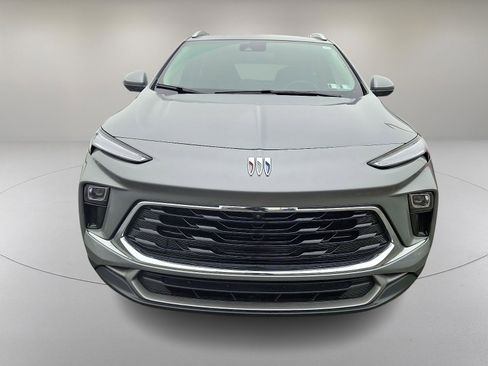 Used 2024 Buick Encore GX Preferred w/ Advanced Technology Package image 3