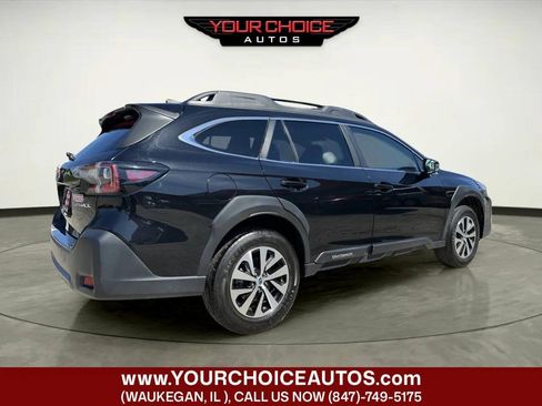 Used 2023 Subaru Outback Premium AWD/4WD image 5