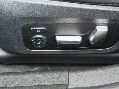Used 2019 BMW 330i xDrive Sedan w/ M Sport Package AWD/4WD image 10