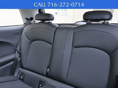 Used 2023 MINI Cooper 2-Door Hardtop image 15