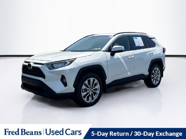 Used 2021 Toyota RAV4 XLE Premium AWD/4WD image 3