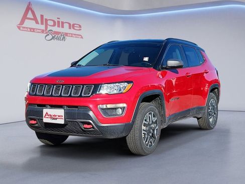 Used 2019 Jeep Compass Trailhawk w/ Cold Weather Group image 1