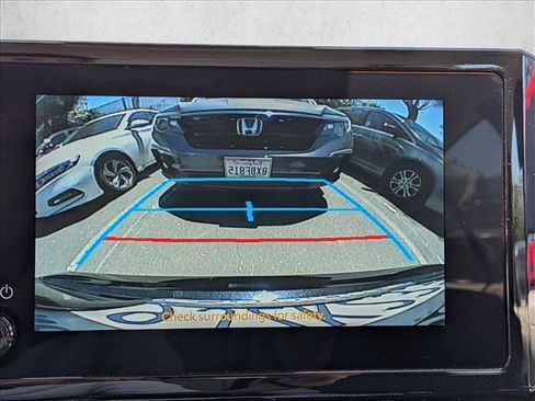 Used 2024 Toyota Corolla LE w/ LE Convenience Package FWD image 11
