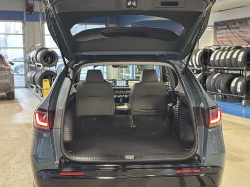 Used 2023 Honda HR-V EX-L image 6