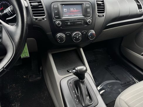 Used 2015 Kia Forte EX image 11