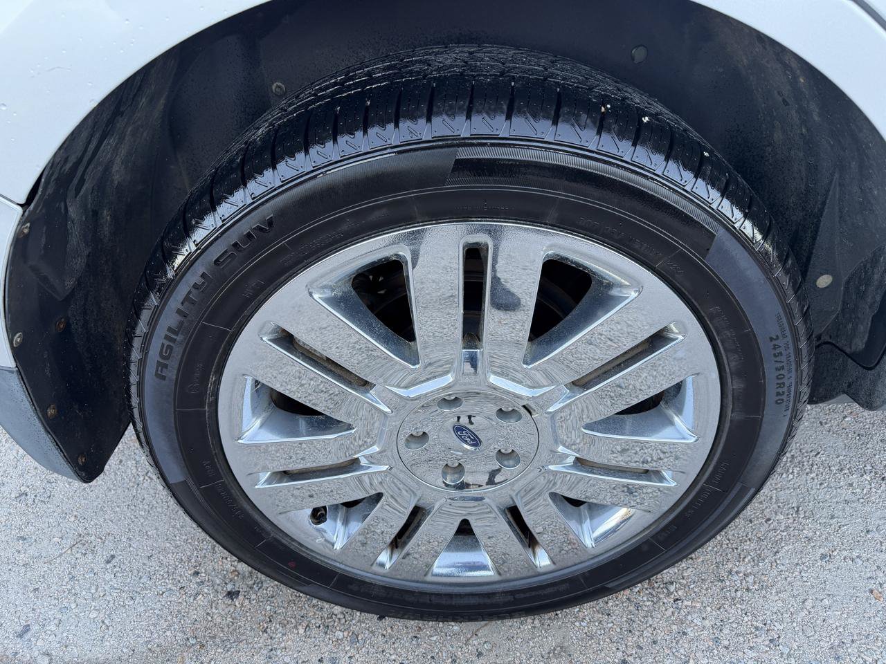 Used 2010 Ford Edge Limited FWD image 8