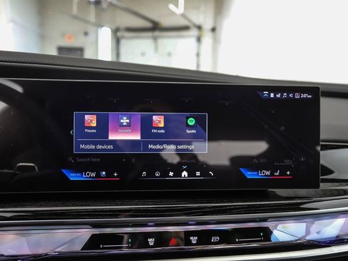 New 2026 BMW 750e xDrive w/ Executive Package AWD/4WD image 17