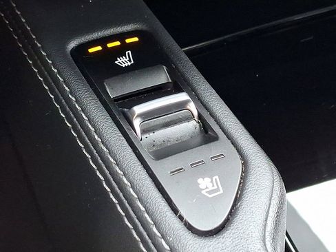 Certified 2021 Kia Telluride SX w/ SX Prestige Package image 26