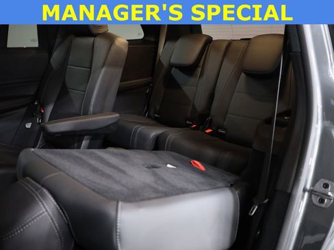 Used 2025 Mercedes-Benz GLS 450 4MATIC image 41