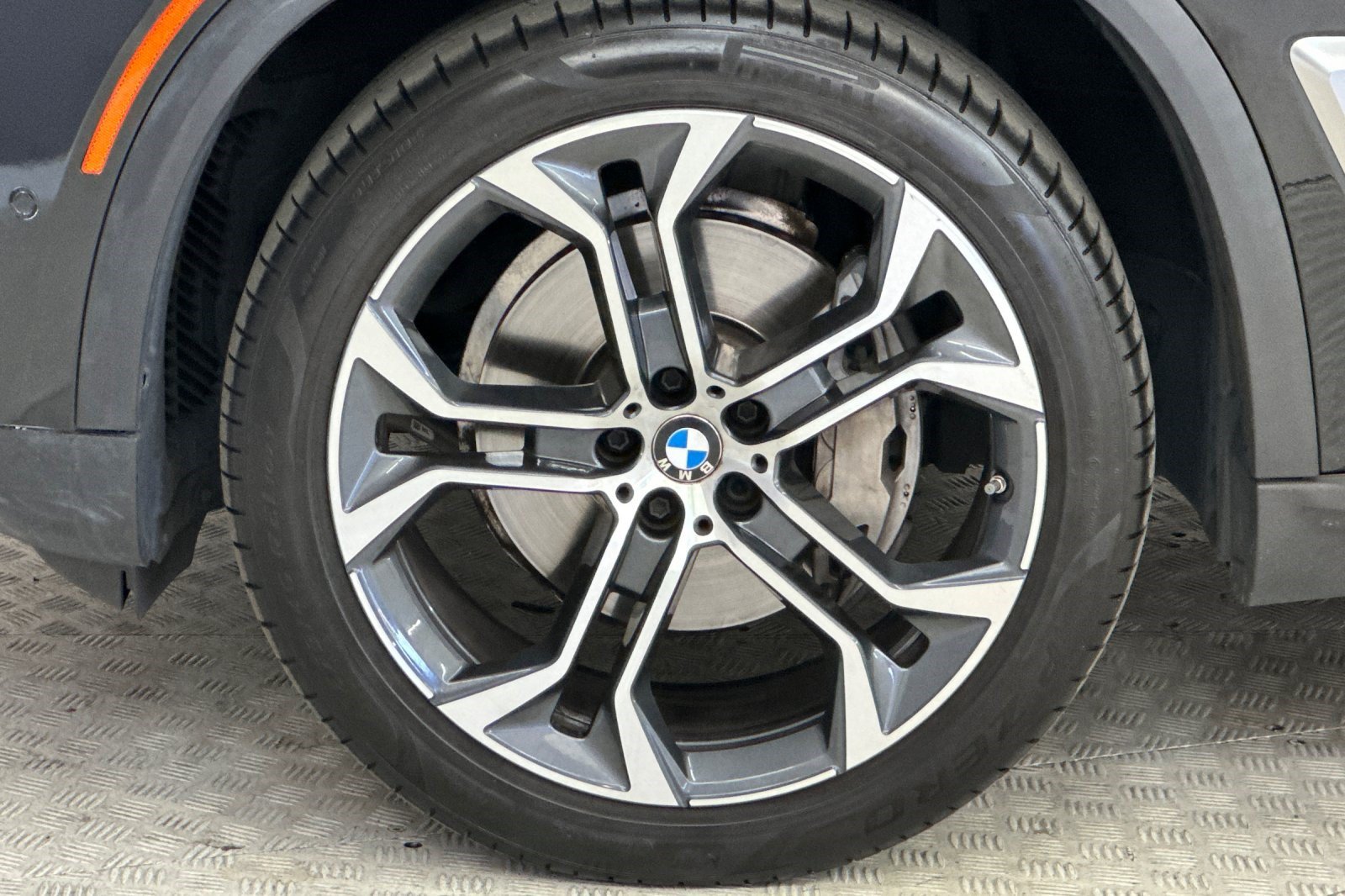Used 2024 BMW X5 xDrive40i AWD/4WD image 12