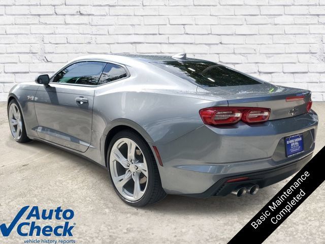 Certified 2021 Chevrolet Camaro LT RWD image 2