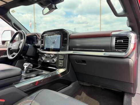 Used 2021 Ford F150 Lariat w/ Equipment Group 502A High AWD/4WD image 17