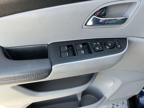 Used 2016 Honda Odyssey EX-L image 17