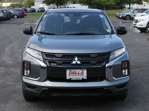 Used 2026 Mitsubishi Outlander Sport LE AWD/4WD image 2