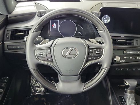 Used 2023 Lexus ES 350 Ultra Luxury w/ Accessory Package (Z1) image 12