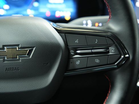 Used 2025 Chevrolet Blazer EV RS AWD/4WD image 38