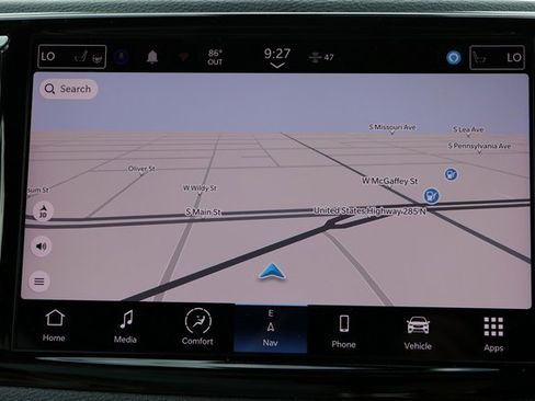 New 2023 Chrysler Pacifica Limited w/ Uconnect Theater Family Group image 23