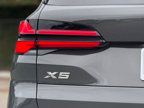 New 2026 BMW X5 xDrive50e w/ Executive Package image 14