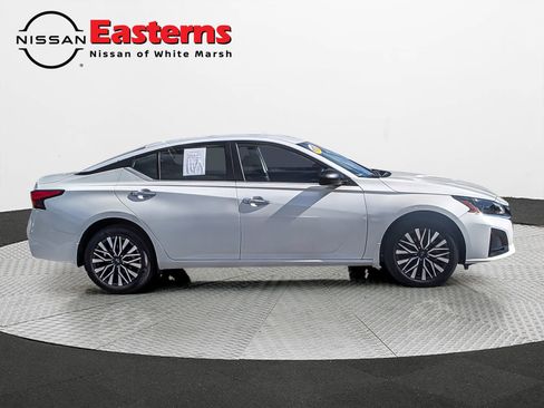Used 2024 Nissan Altima 2.5 SV AWD/4WD image 4