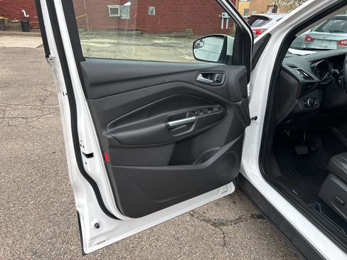 Used 2015 Ford Escape Titanium image 16