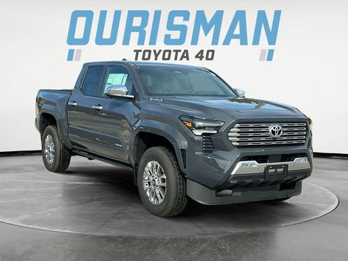Used 2025 Toyota Tacoma Limited image 1