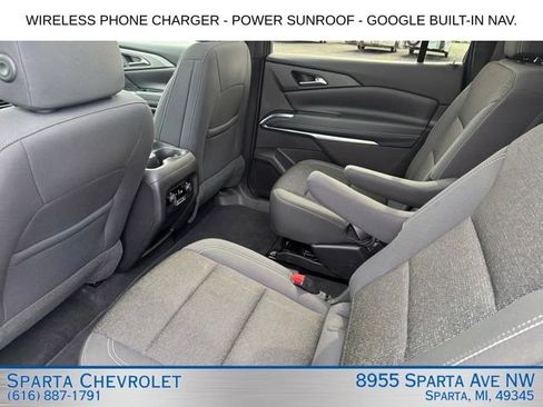 Used 2025 Chevrolet Traverse LT w/ Sun and Wheel Package AWD/4WD image 14