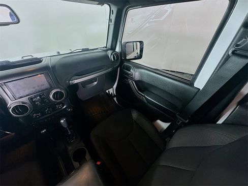 Used 2015 Jeep Wrangler Unlimited Sport w/ Quick Order Package 24S image 11